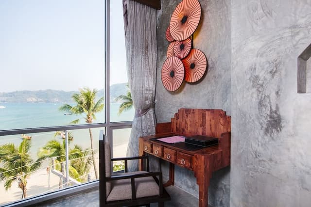 Deluxe Triple Studio with Sea View and Spa Bath