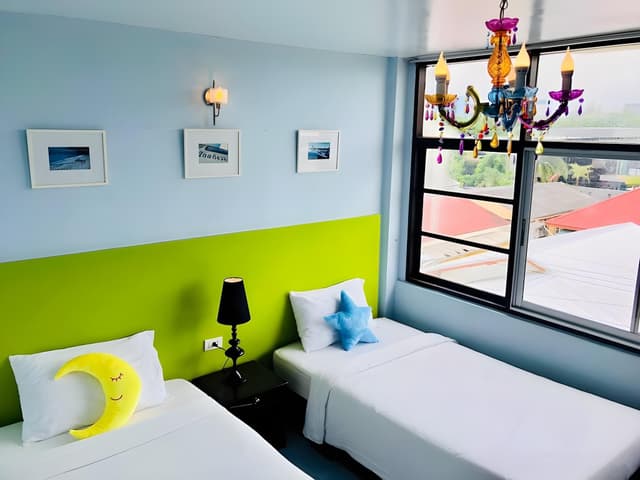 Standard Twin Room