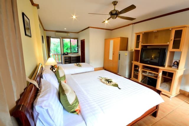 Deluxe Triple Room