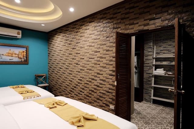 Family Suite, Multiple Bedrooms, Non Smoking, Ground Floor