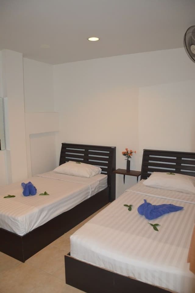Twin Room, 2 Twin Beds
