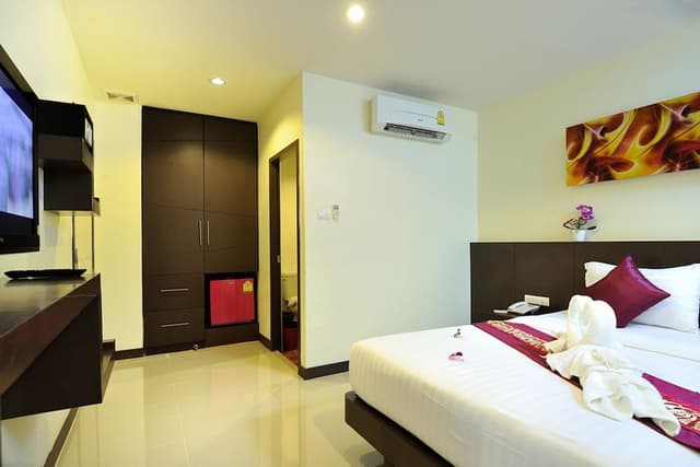 Standard Double Room No Windows