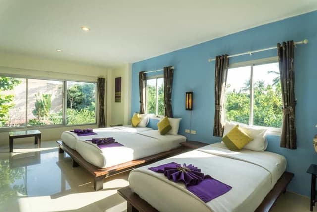 Triple Room