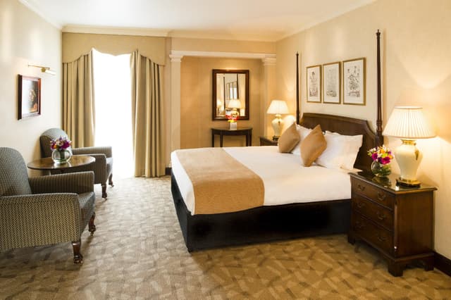 Luxury Suite