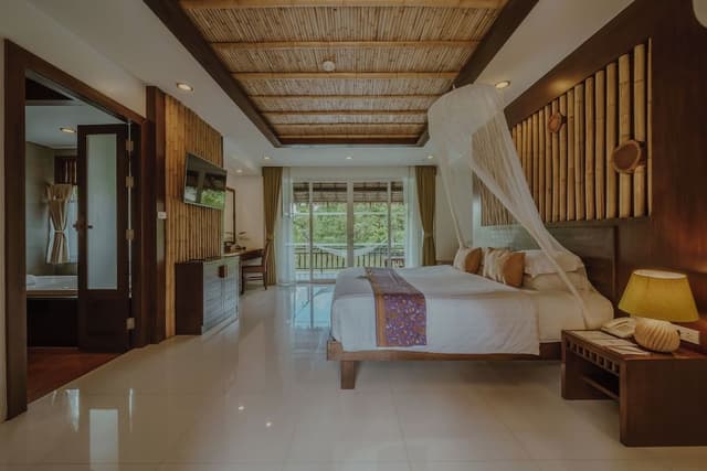 Grand Pond View Cottage (Adults Only)
