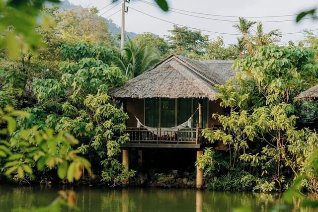 Grand Pond View Cottage (Adults Only)