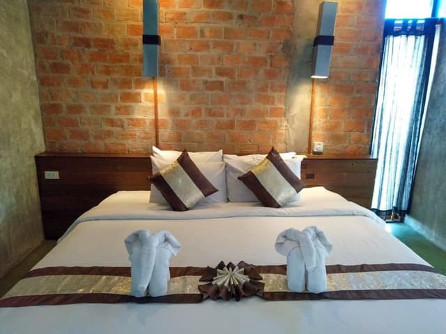 Deluxe Double or Twin Room