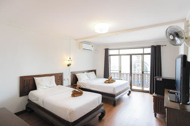 Triple Room