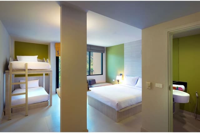 Family Room, Multiple Beds