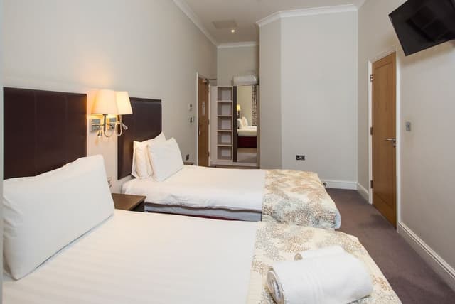 Standard Room, Multiple Beds, Non Smoking