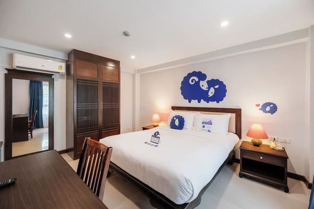 Superior Room, 1 Queen Bed