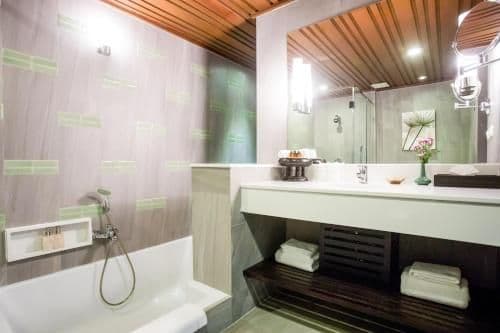 Waterfall Pool Access Room