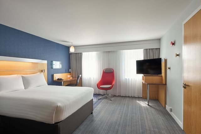 Standard Room (Free Hot Breakfast)