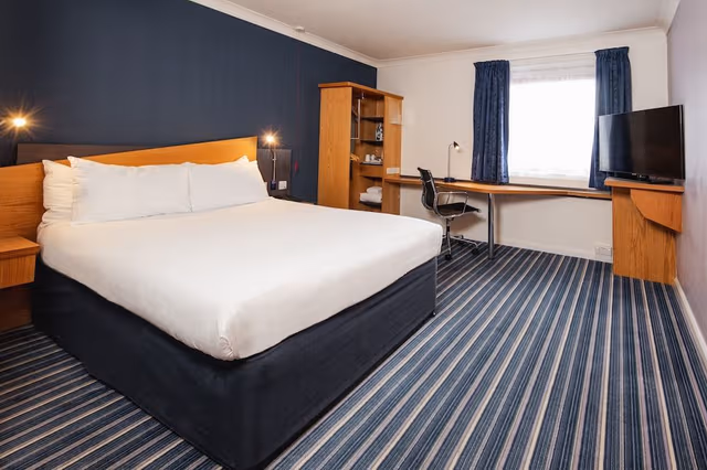 Standard Room, 1 Double Bed, Accessible (with Free Hot Breakfast)