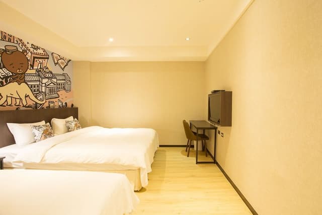 Comfort Triple Room, No Windows