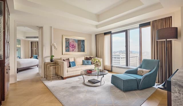 Club Suite, 1 King Bed (City)
