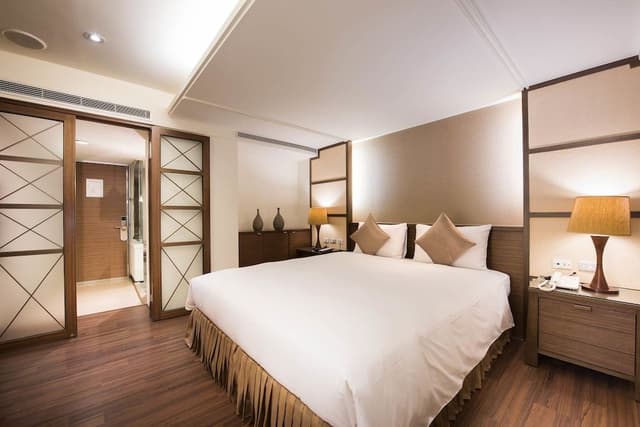 Celeb Metro Double Room
