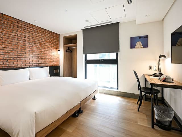 Classic Double Room