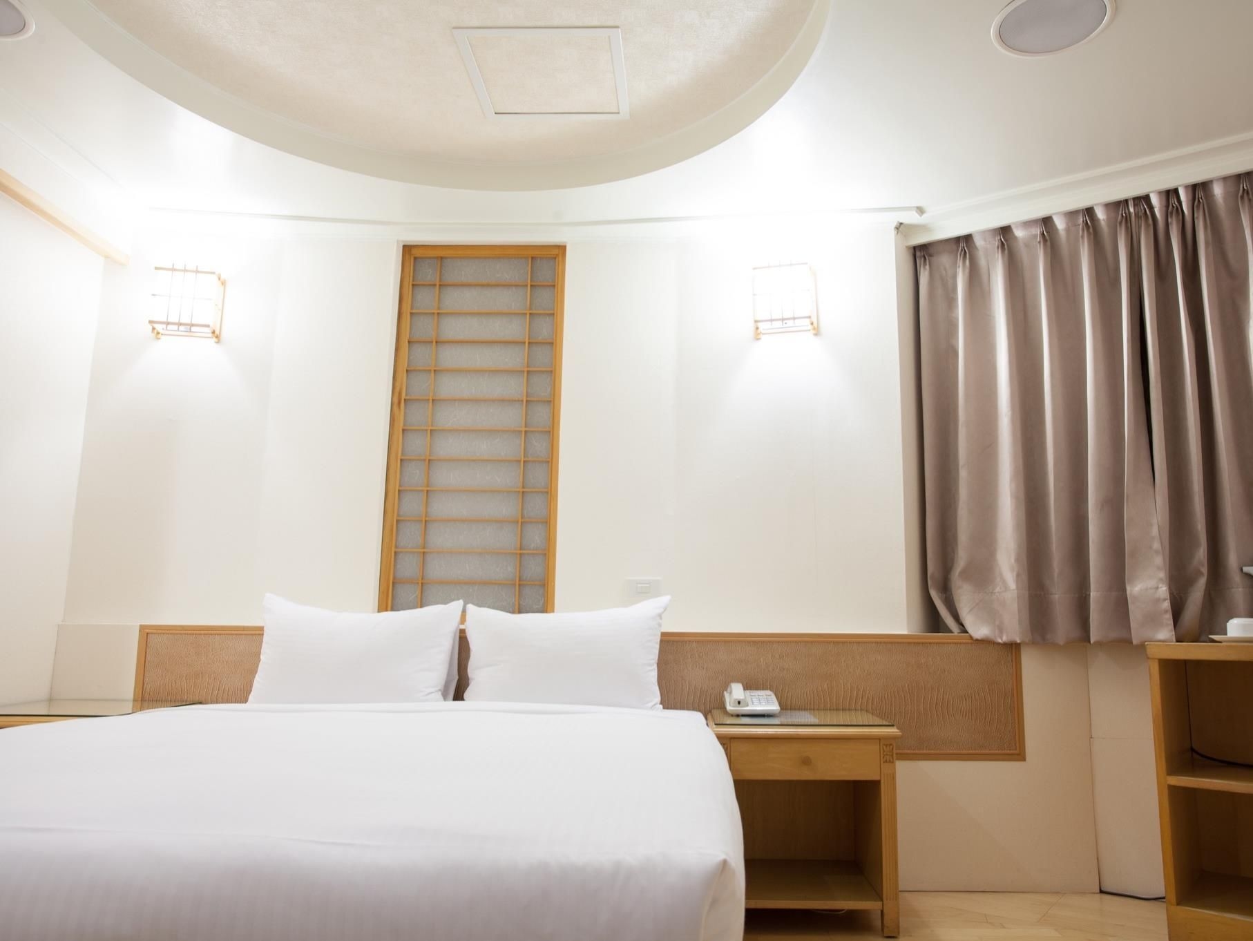 ฮาราซูรุ โฮเต็ล (Harazuru Hotel)1