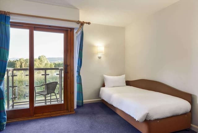 Room, 1 Double Bed, Non Smoking, Lake View