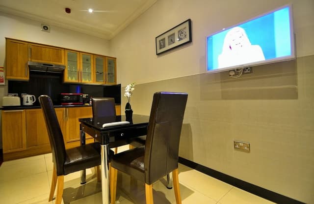 One Bedroom Apartment