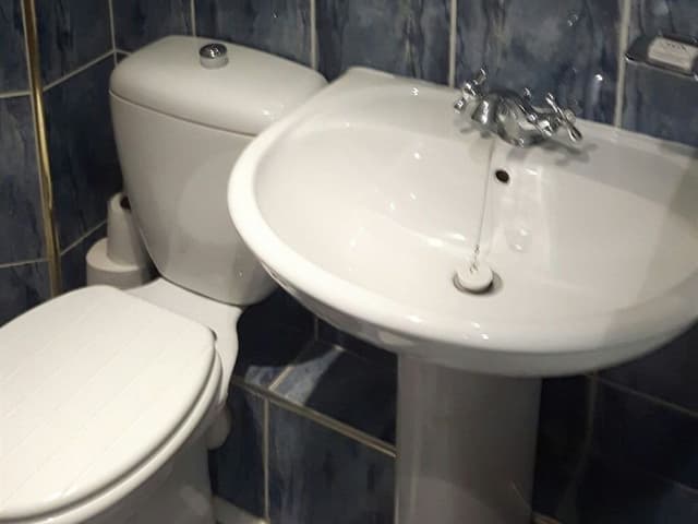 Twin Room, Ensuite