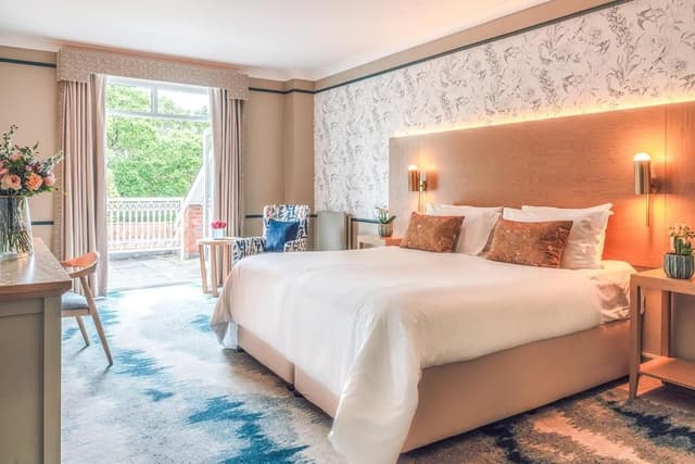 Signature Suite