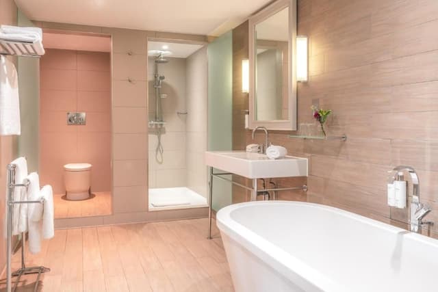 Manor House Suite