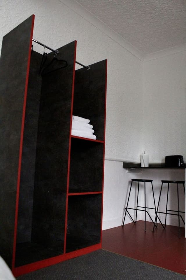 Triple Room, Ensuite (Interconnecting)