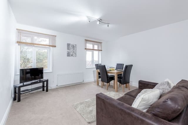 Luxury Apartment, 2 Bedrooms (split level)