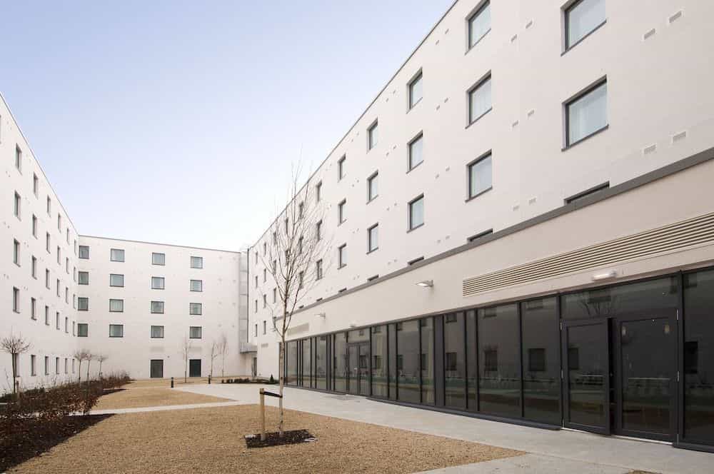 Premier Inn Heathrow T5 Premier Inn Heathrow T5