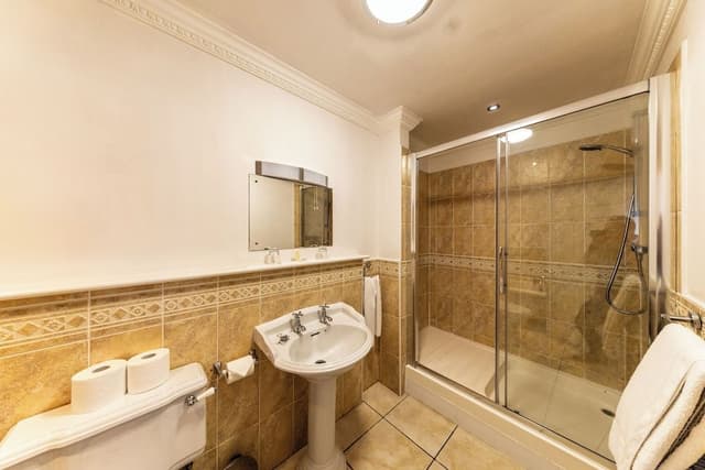 Deluxe Room, 1 King Bed