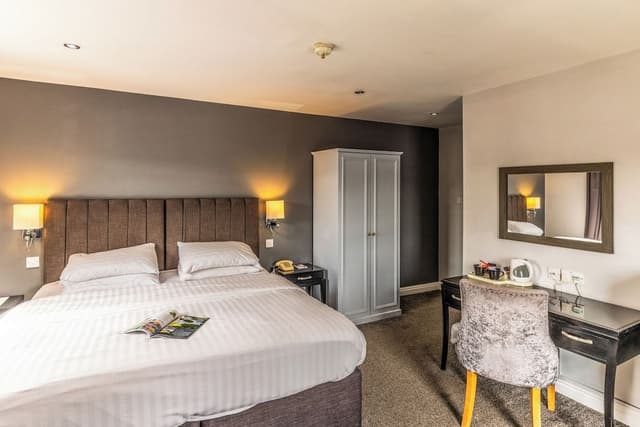 Deluxe Room, 1 King Bed