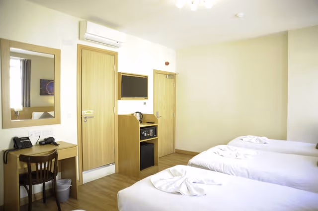 Triple Room