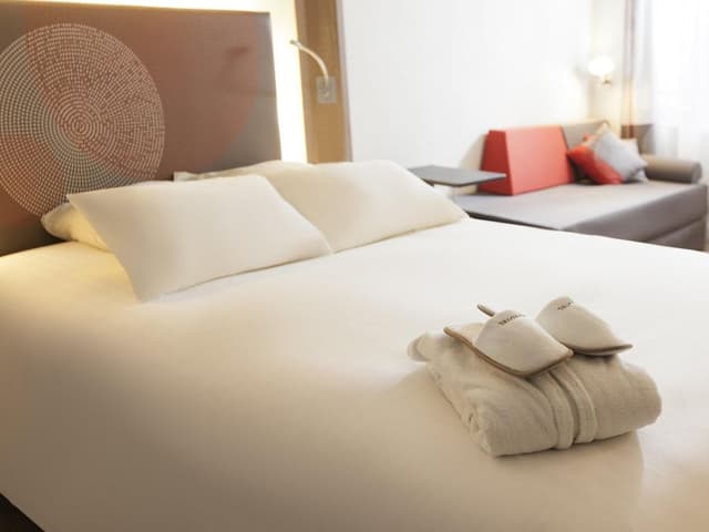 Premium Room, 1 Queen Bed (Executive)