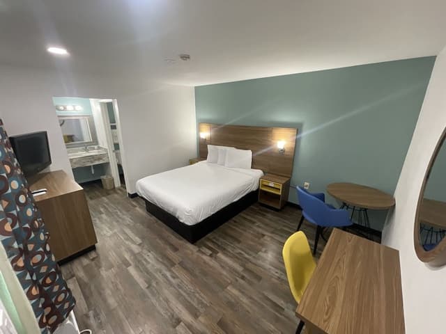 Economy Single Room