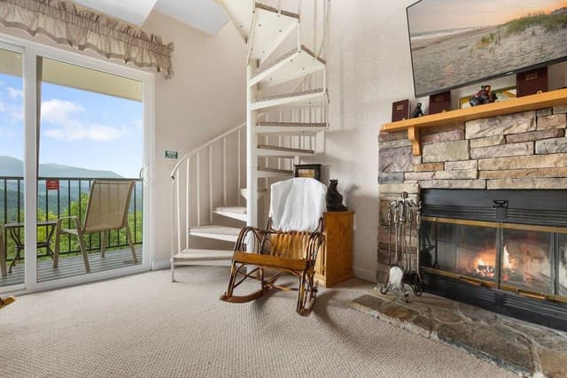 Condo, Multiple Beds, Hot Tub, Mountain View (#D301 - No Pets)