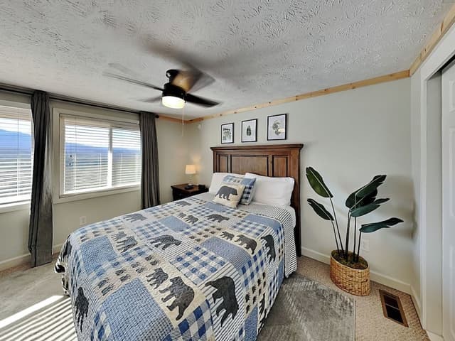 Condo (3 Bedrooms)