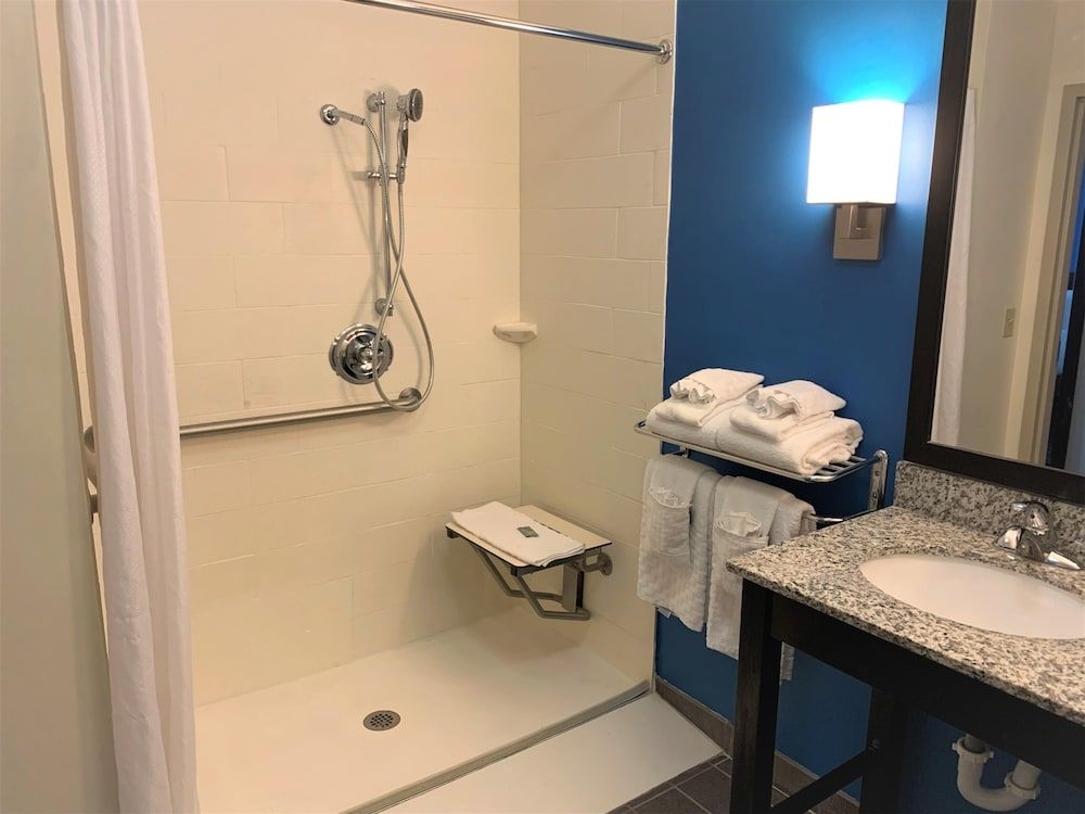Sleep Inn & Suites4