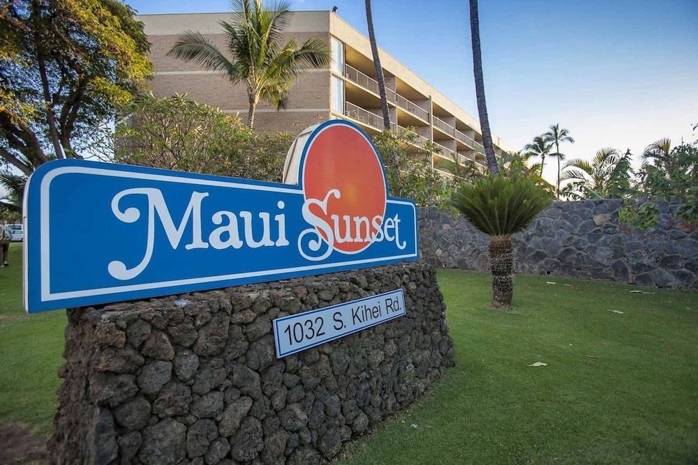 Maui Sunset - Maui Condo & Home4