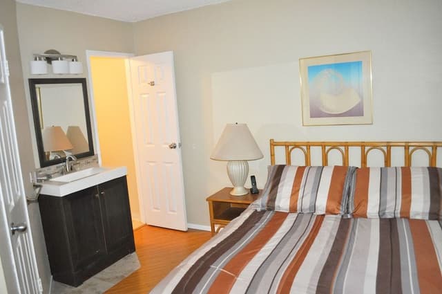 Suite, 1 Bedroom, 2 Bathrooms, Garden View