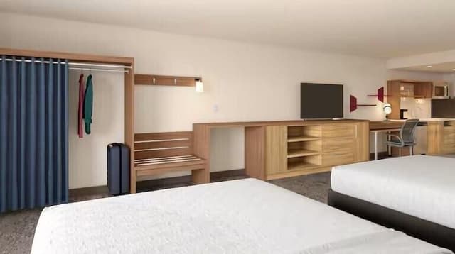 Studio, 2 Queen Beds, Accessible (Mobility & Hearing, Roll-in Shower)