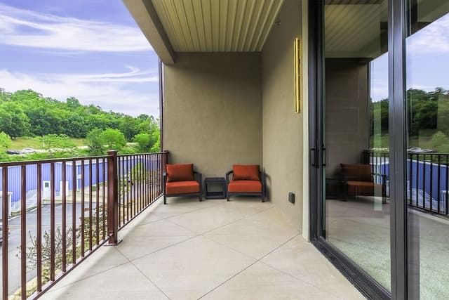 Townhouse King Deluxe Room with Balcony