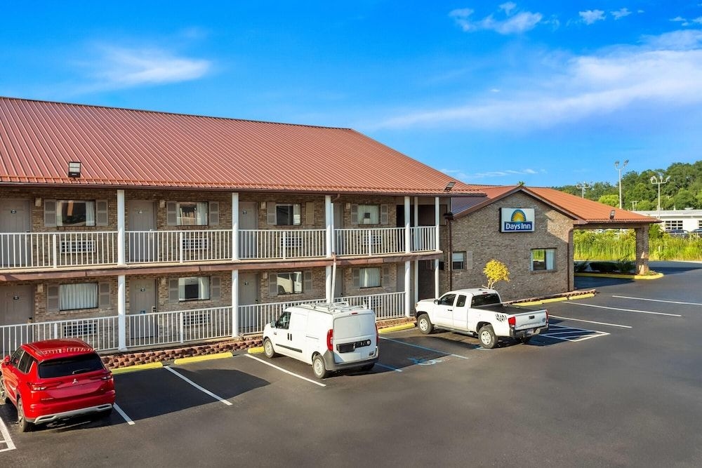 Huntington - Days Inn3