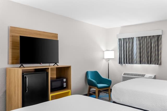 Room, 2 Double Beds, Non Smoking, Refrigerator