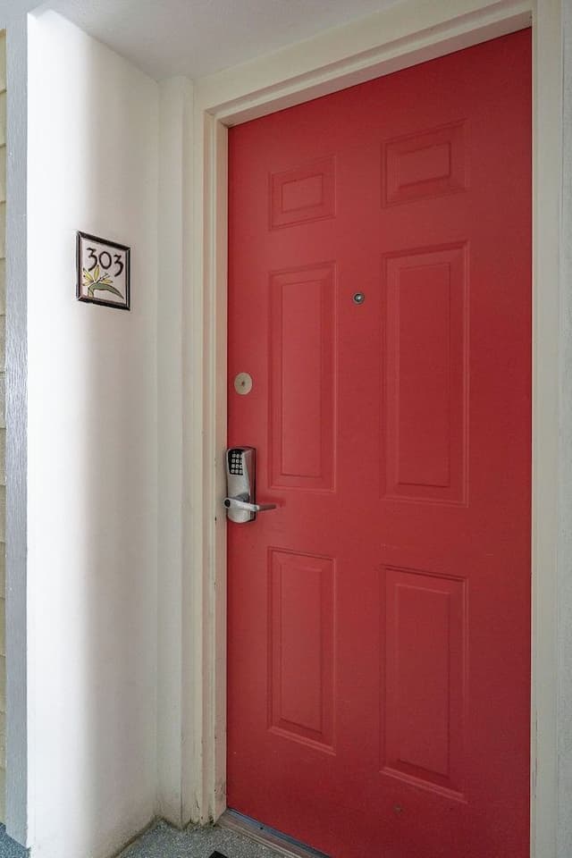Premier Condo, 2 Bedrooms, 2 Bathrooms, City View (unit 303)