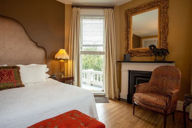 Grand Room, 1 King Bed (The Tomochichi)