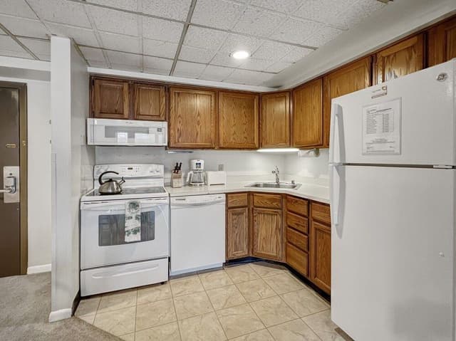 Condo, 2 Bedrooms, Private Bathroom