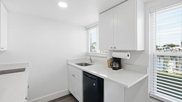 Deluxe Room, Two Double Beds, Kitchenette