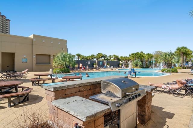 Apartment (Emerald Beach Resort 1834 - Beachfron)